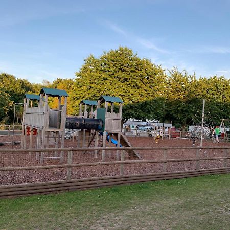 Norfolk Caravan Staycation Pet Friendly Belton with Browston Exteriér fotografie